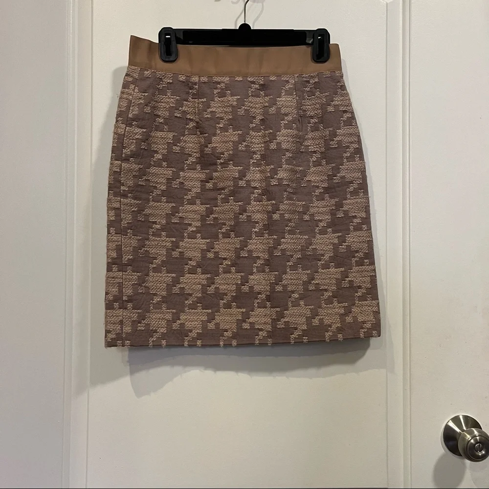 Loft Mauve Houndstooth Skirt - Picture 2 of 3